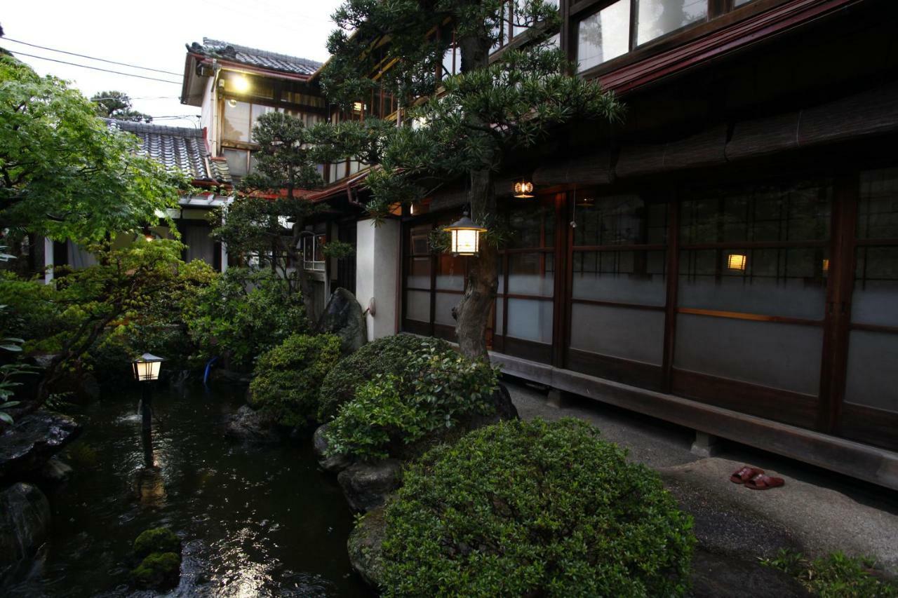 Homeikan Honkan / Daimachi Annex Ryokan Tokio
